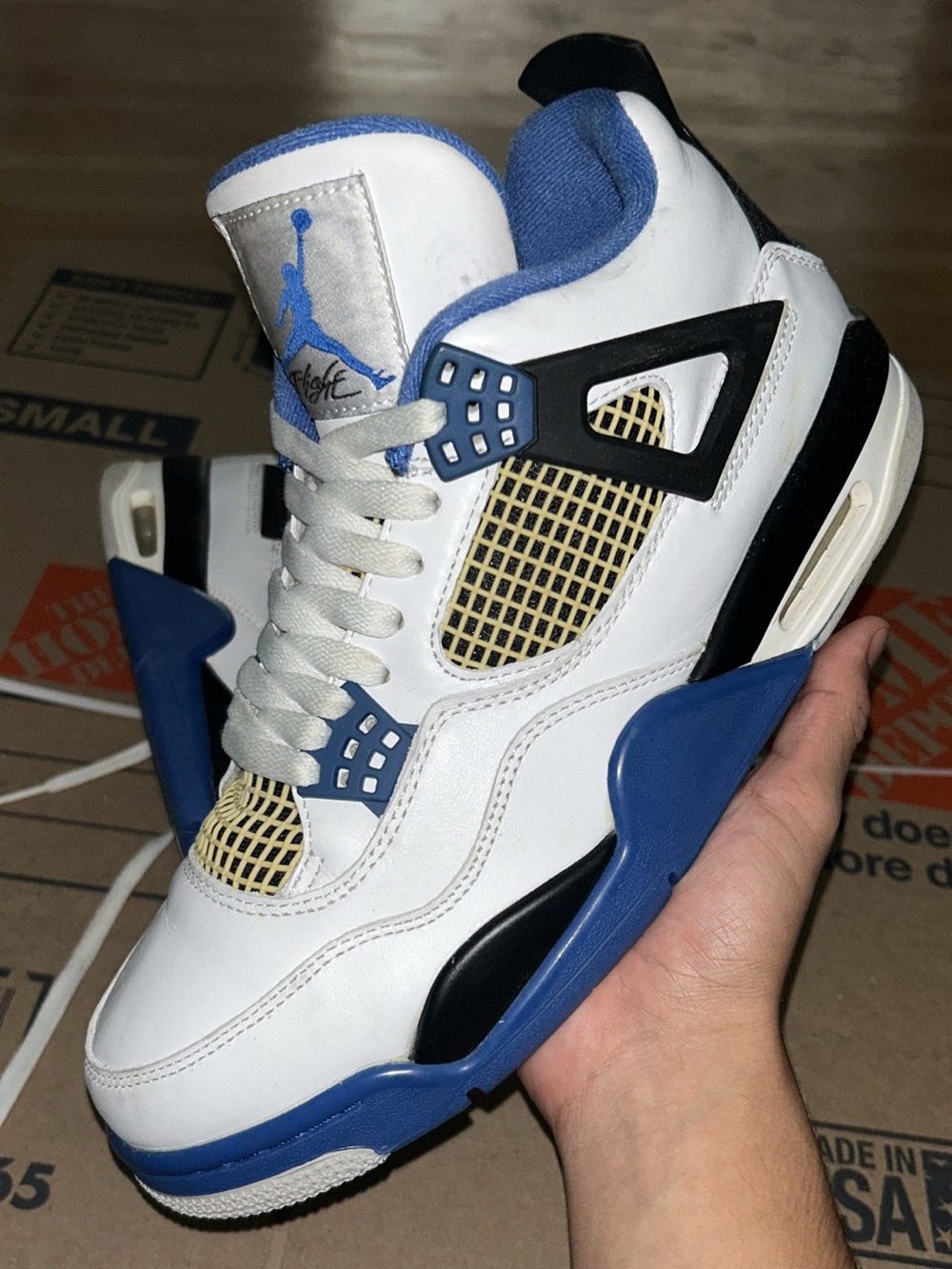 Air Jordan 4 Retro "Motorsport"
(2017)